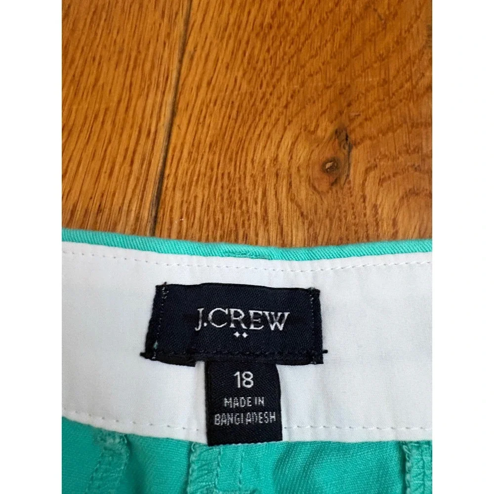 NWOT J.Crew Womens Turquoise Aqua Blue Chino Shorts sz 18 Solid Cotton Mid Rise